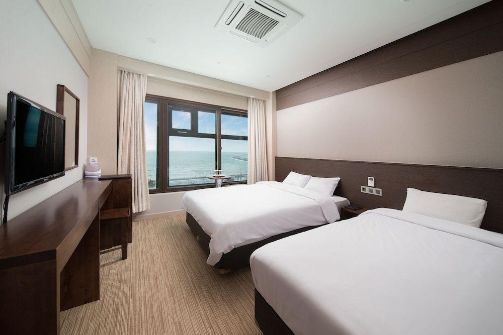 undefined Jeju Palace Hotel 5