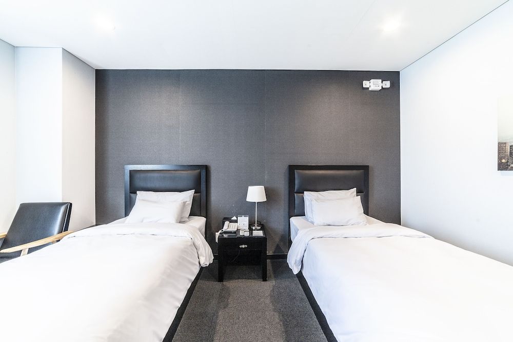 Gangneung Tourist Hotel Twin Room 7