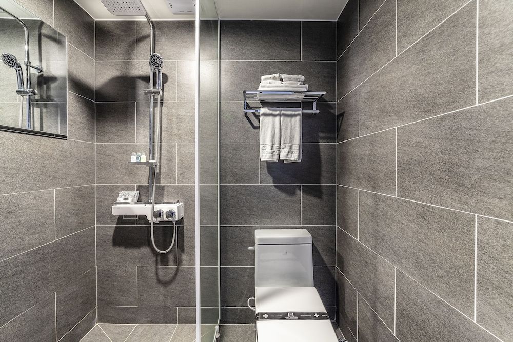 Gangneung Tourist Hotel Double Room 8