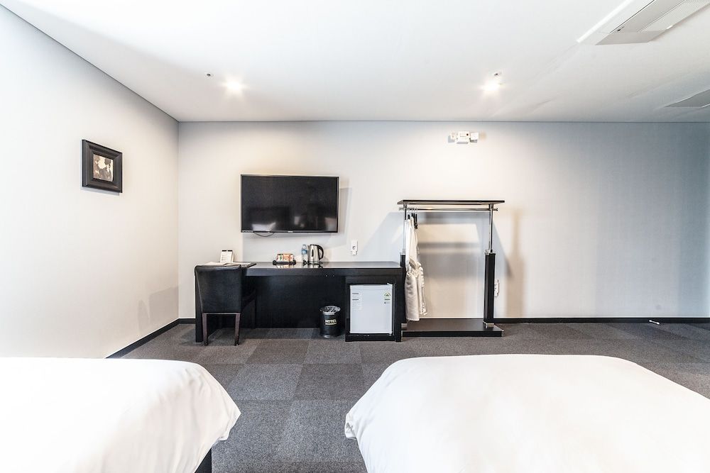 Gangneung Tourist Hotel Twin Room 5