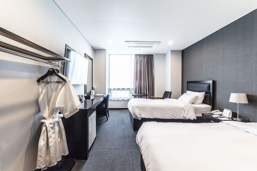 Gangneung Tourist Hotel Twin Room