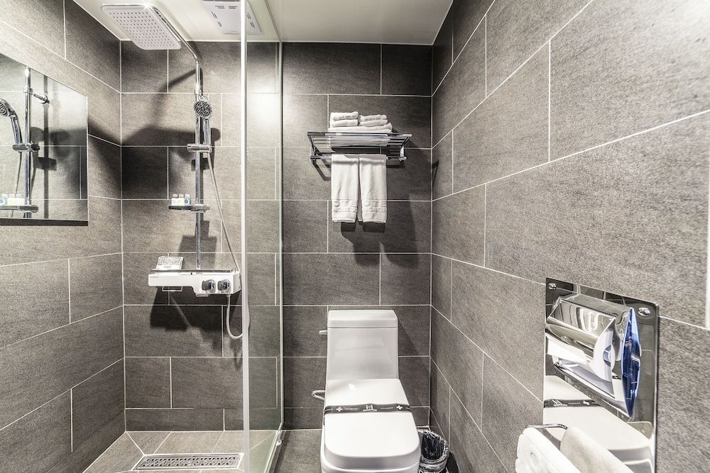 Gangneung Tourist Hotel Double Room 7