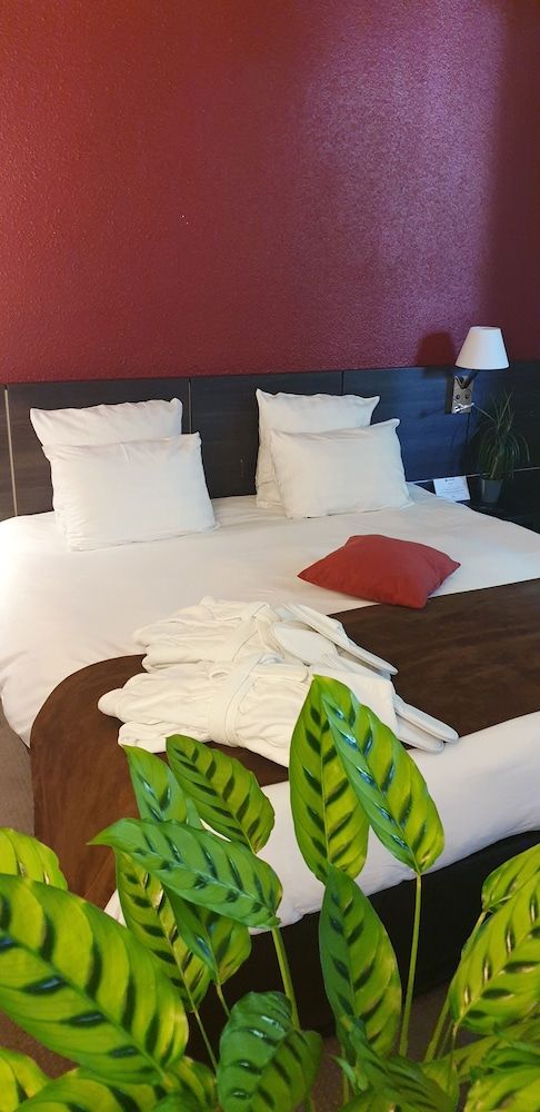 Best Western Alexander Park Chambéry Suite, 1 King Bed, Non Smoking 4