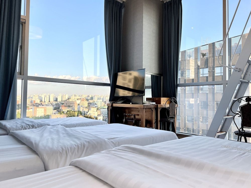 Myeongdong Merlin Hotel