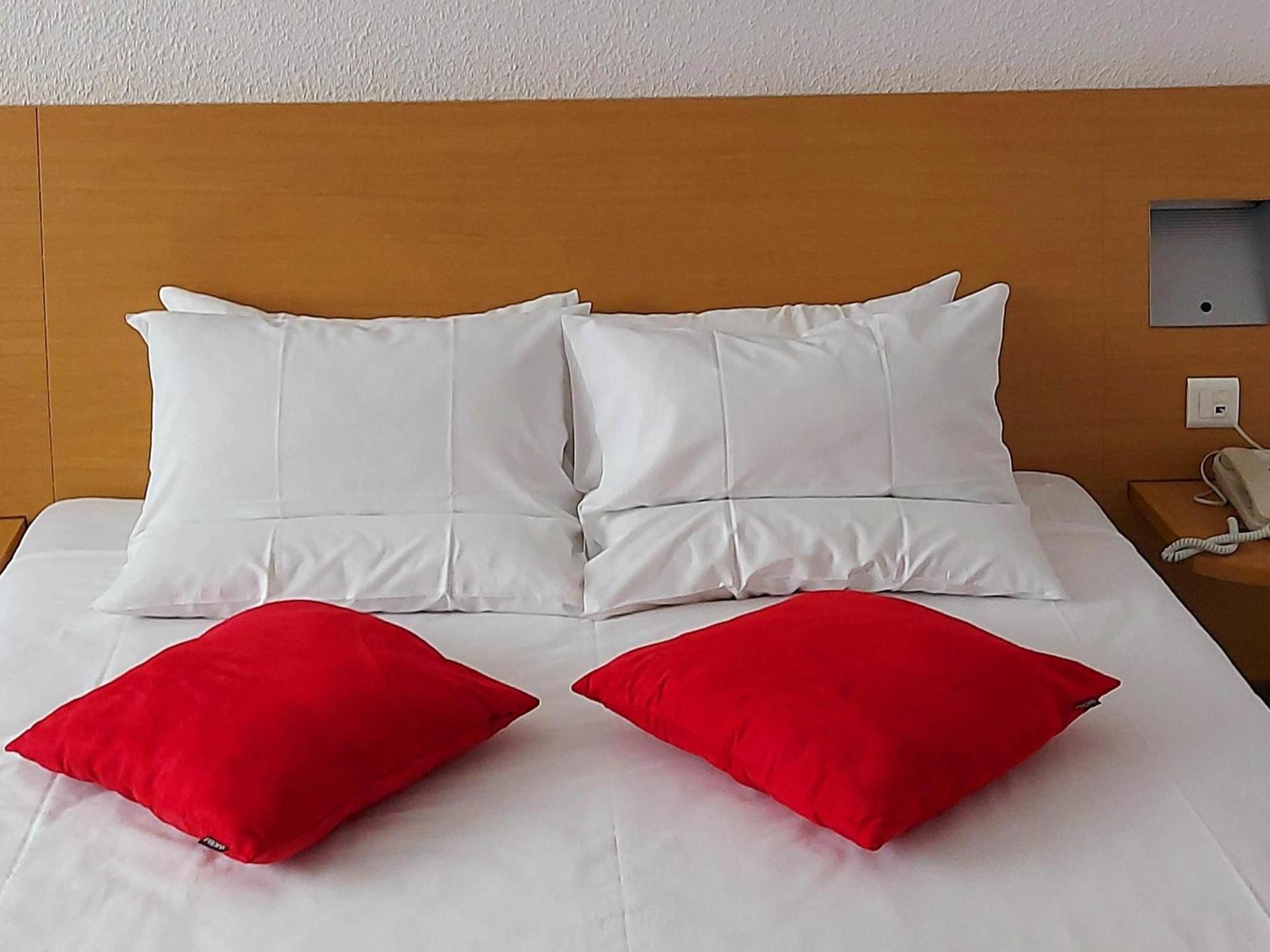 myroom: your own minka house