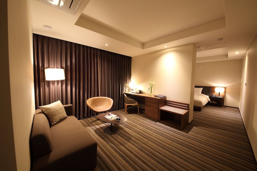 Avon Hotel Suite (Avon) 6