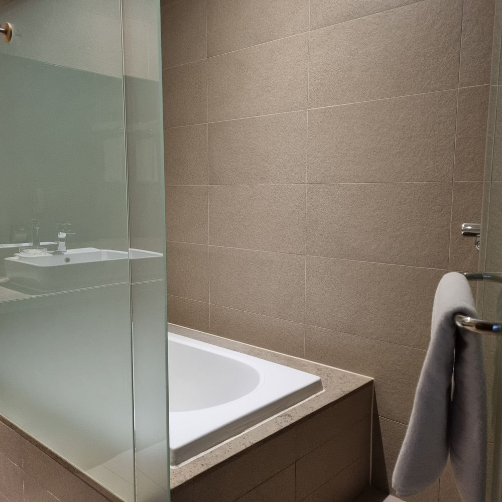 Avon Hotel Suite (Avon) 5