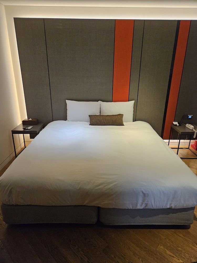MD HOTEL DONGTAN Hollywood Double with Shower (2 Single Beds Combined) 2