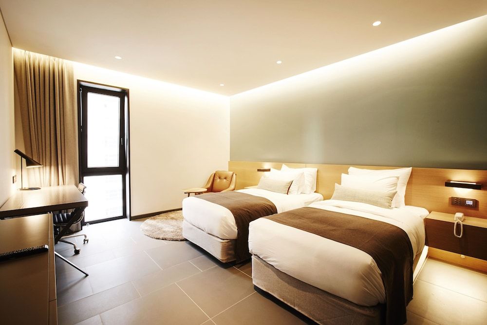 MD HOTEL DONGTAN Superior Twin Room with Shower