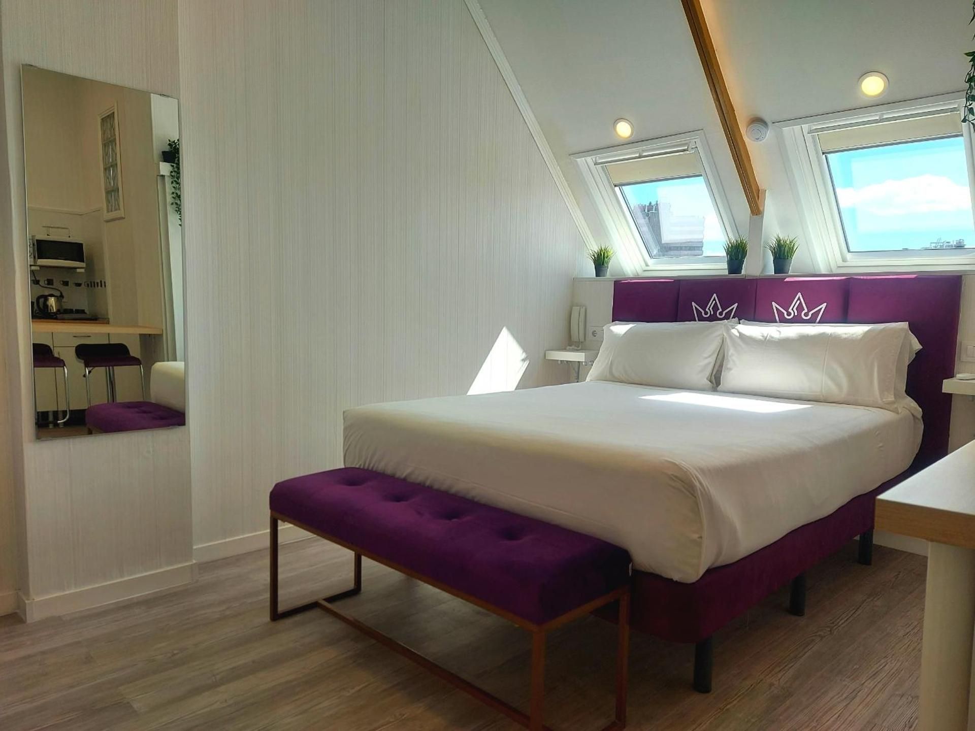 undefined Erase un Hotel 9