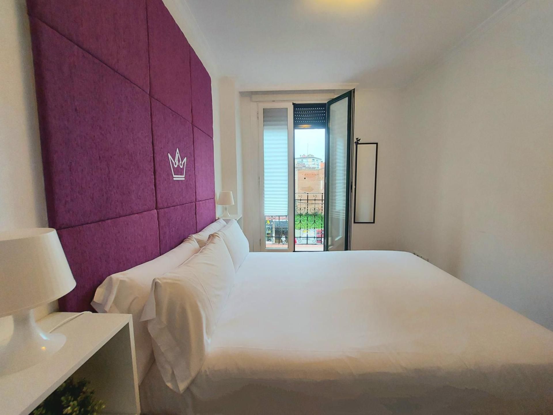 undefined Erase un Hotel 7