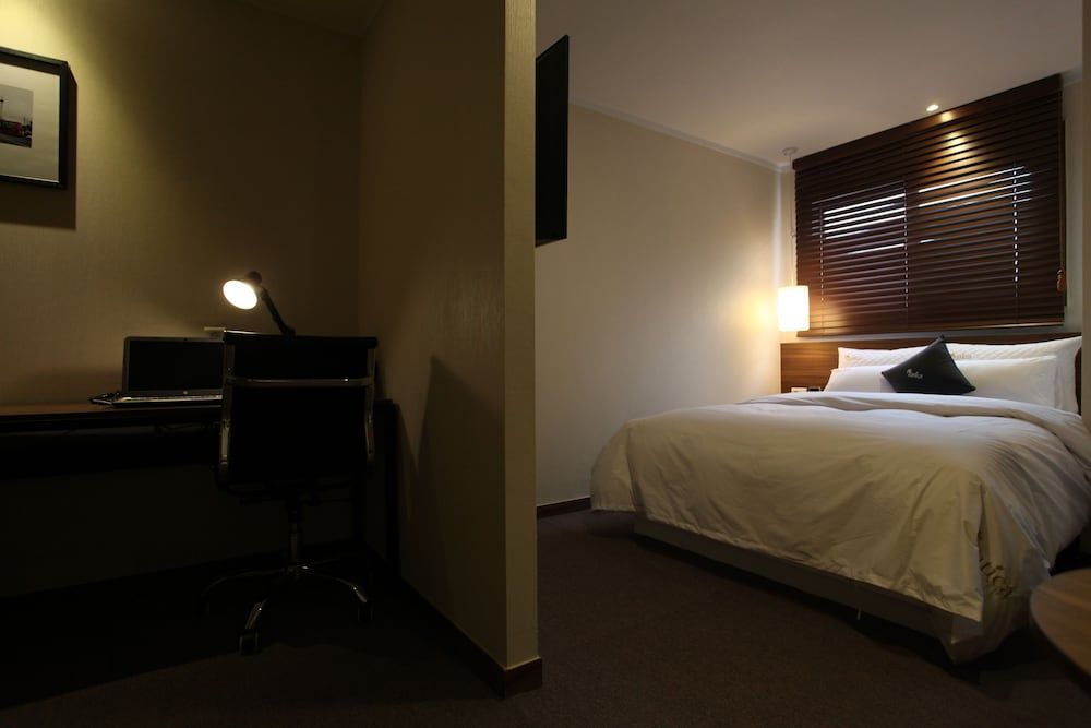Vatica Hotel Dongdaemun Standard Double Room 5