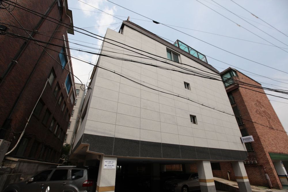 undefined Lombard House - Hostel 6