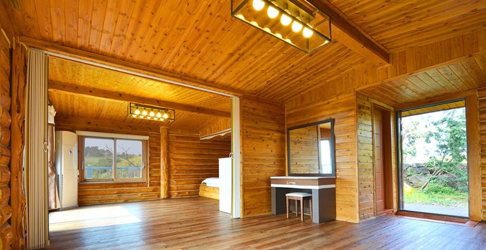 undefined Attene Pension 3