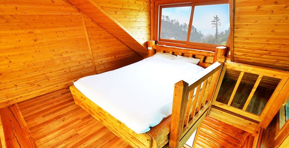 undefined Attene Pension 2