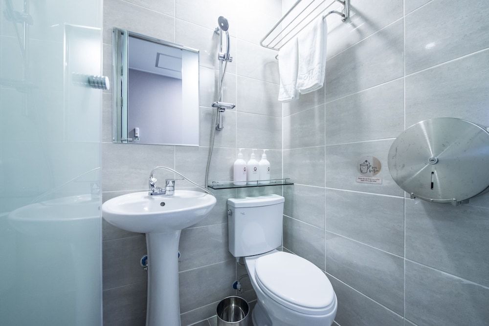 Philstay Myeongdong Metro Double Room 7