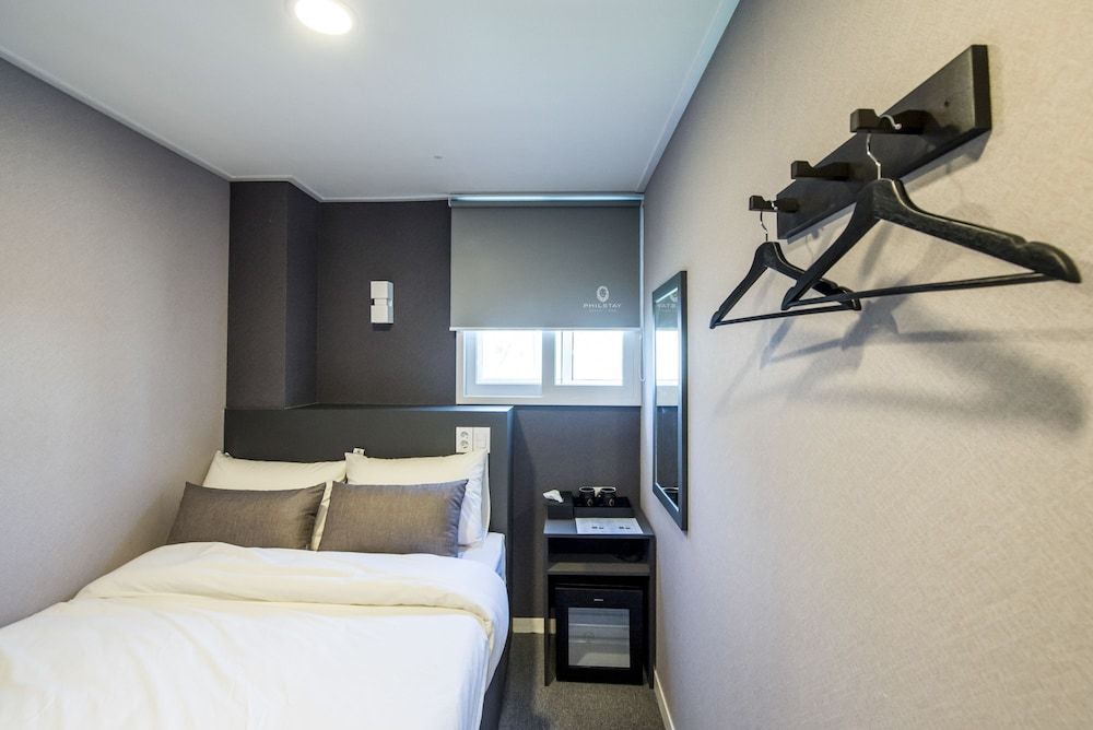 Philstay Myeongdong Metro Double Room 3