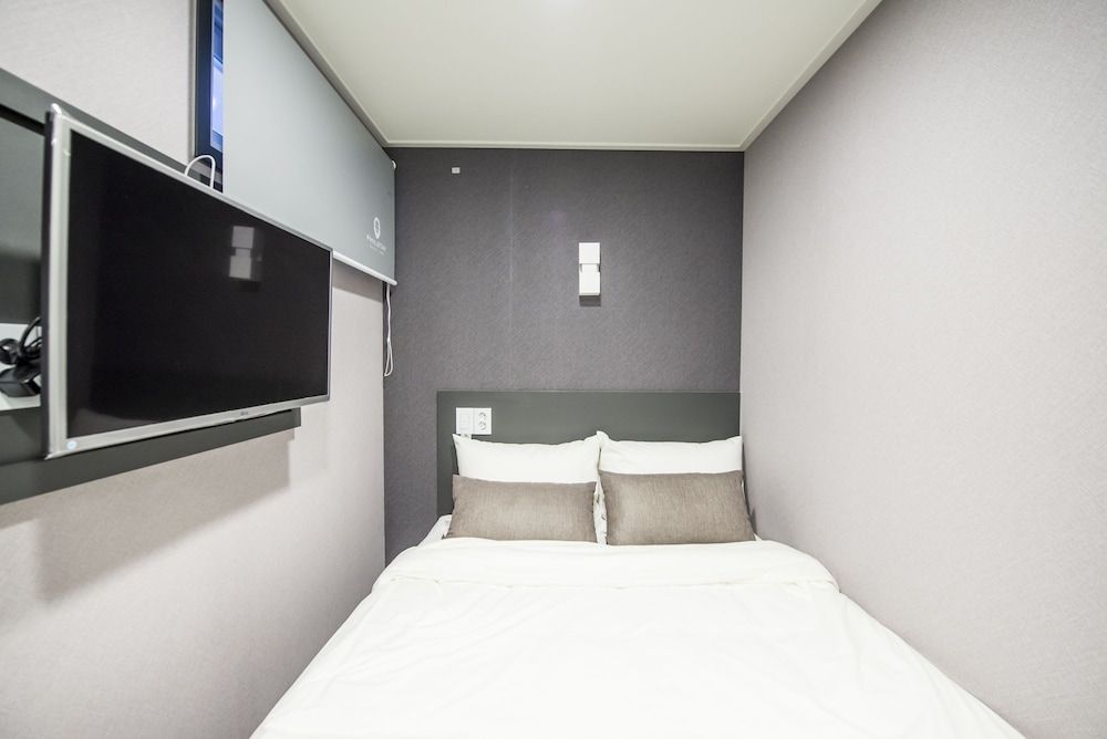 Philstay Myeongdong Metro Economy Double Room