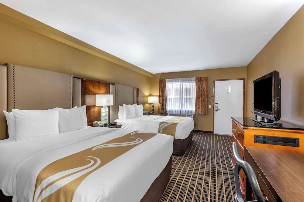 Standard Room, 2 Queen Beds, Non Smoking