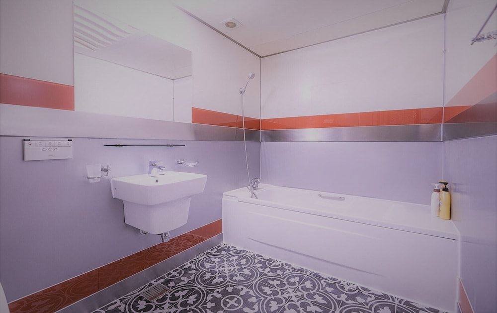 Hotel Head-One Economy Room (1) (Check-in 8PM on Sat. & the day before holiday) 6