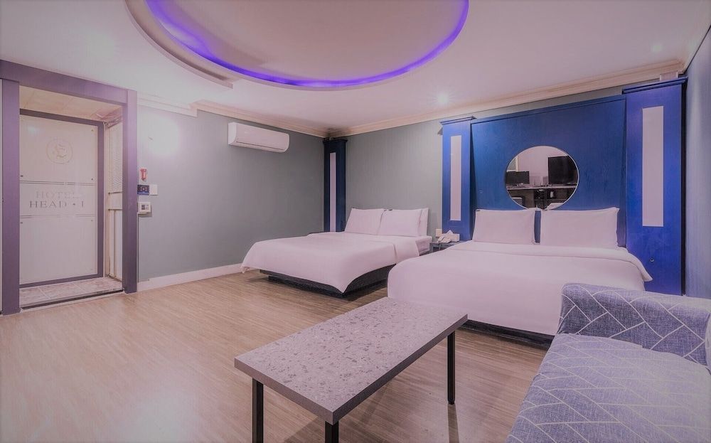 Hotel Head-One Standard Room (2) (Check-in 8PM on Sat. & the day before holiday) 2
