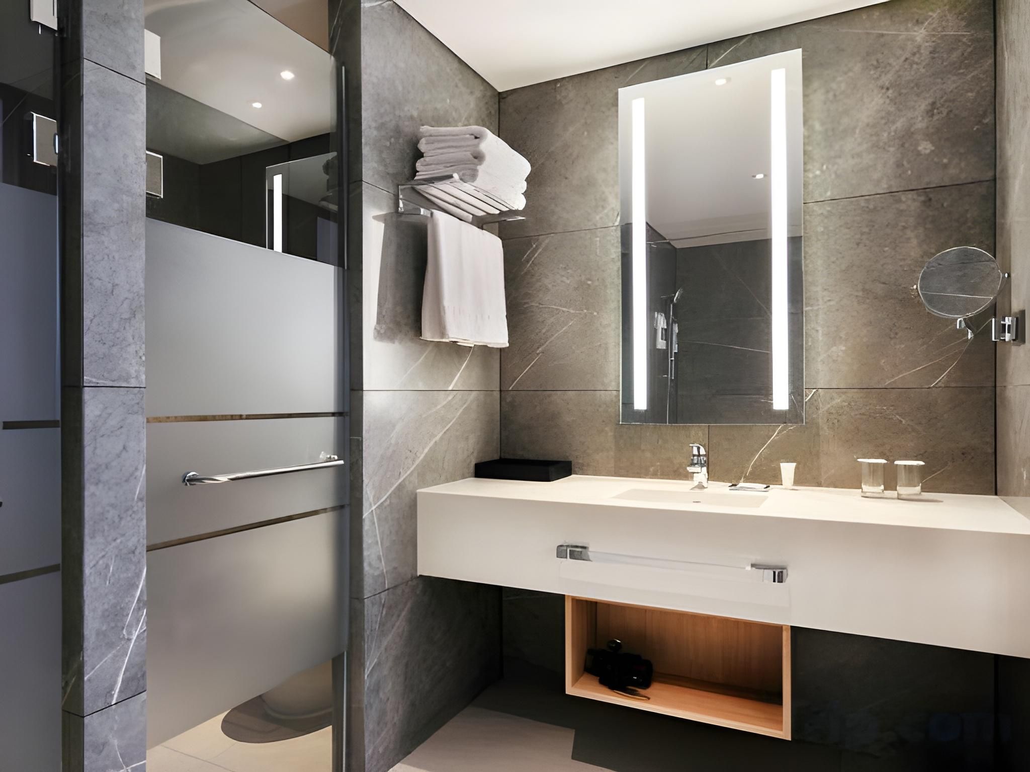 Wirye Militopiahotel By Marine Deluxe Suite 4