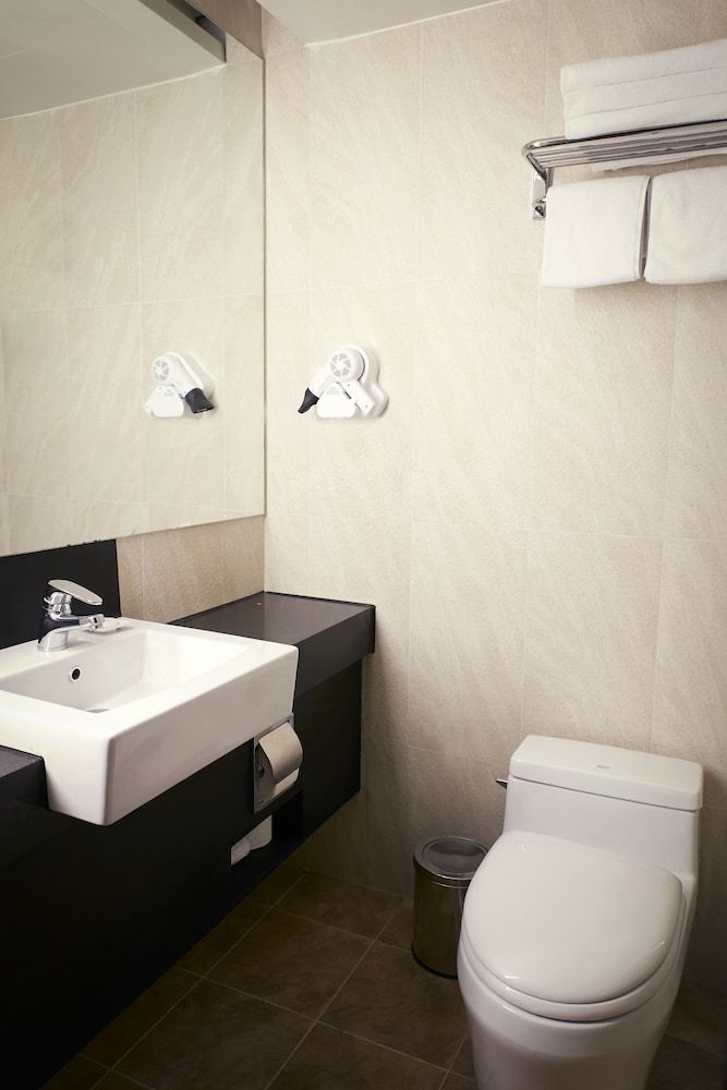 Lumia Hotel Myeongdong Standard Twin Room 6