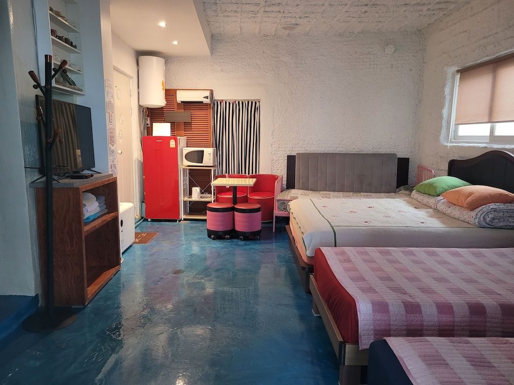 Vision House Classic Studio Suite 13