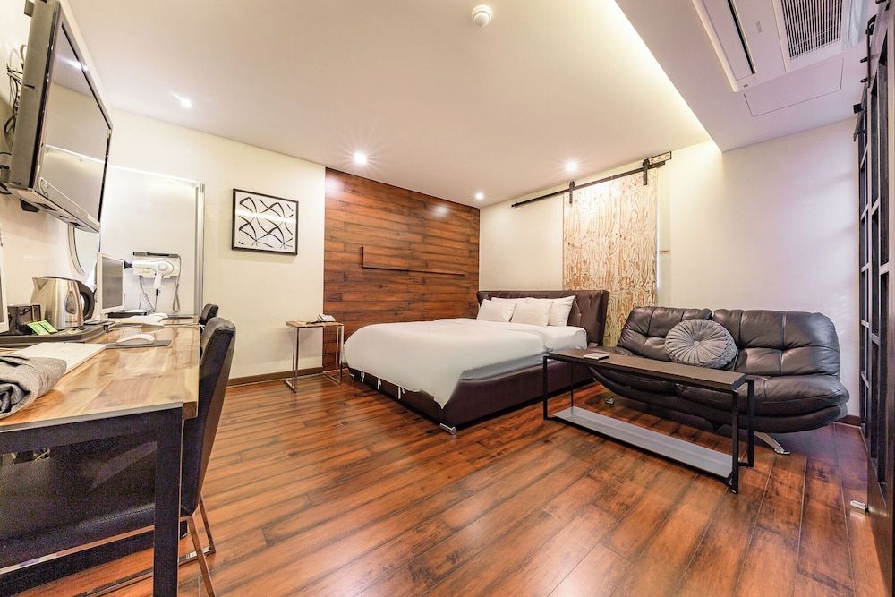 Jeonju Lime Hotel Suite (Modern) 4