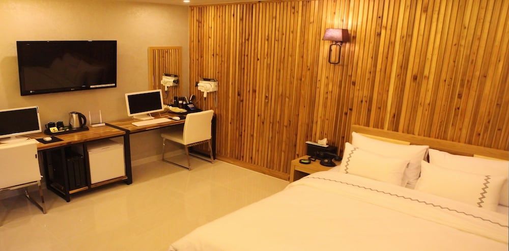 Jeonju Lime Hotel Suite (Modern) 7