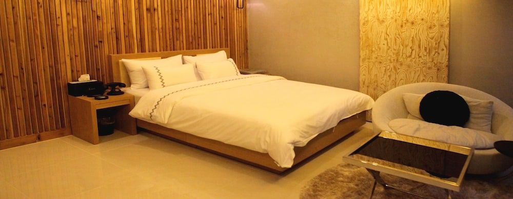 Jeonju Lime Hotel Suite (Modern) 2