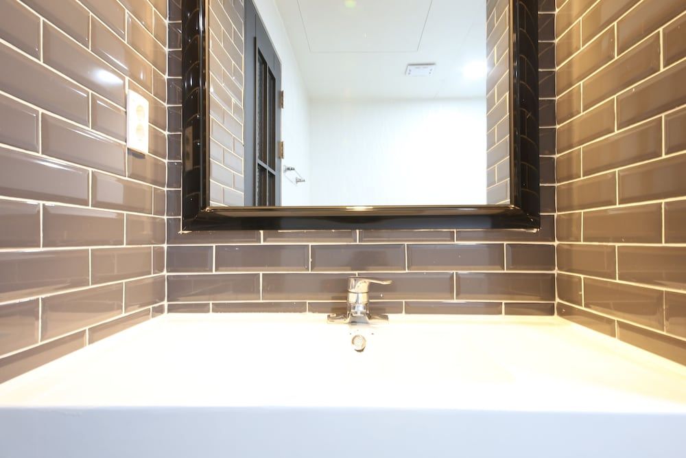 Instar Hotel Yangsan Deluxe Twin Room 6