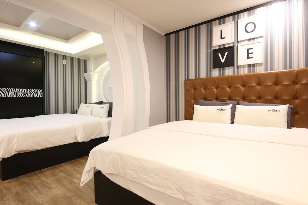 Instar Hotel Yangsan Deluxe Twin Room 4