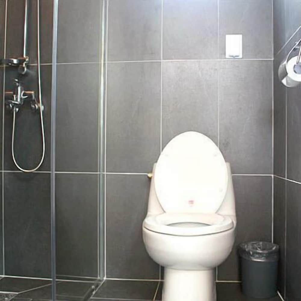 Hyoui Youm Pension A Room - Lake view 10