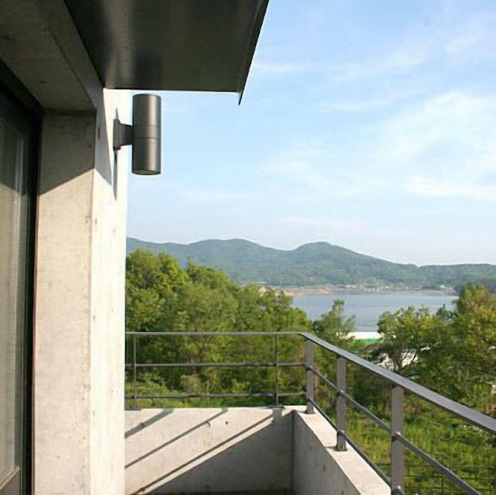 Hyoui Youm Pension B3 Room - Lake view 2