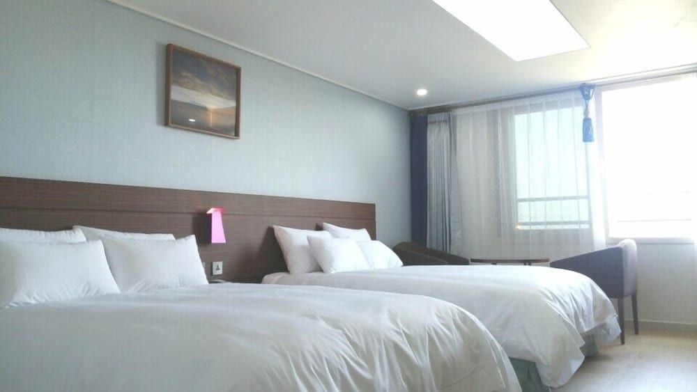 The Stay Century Hotel Quadruple Room 2