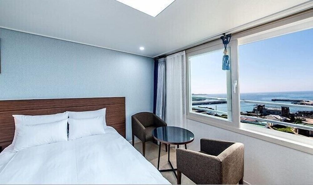 The Stay Century Hotel Quadruple Room 5