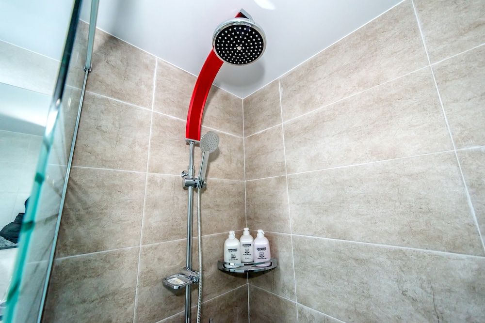 The Stay Century Hotel Quadruple Room 9