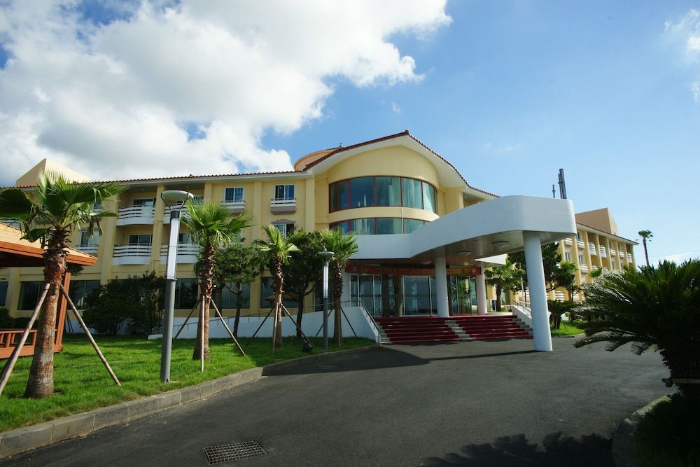 undefined Mega Resort 2