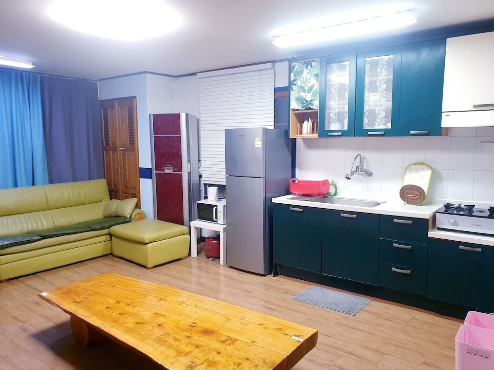 Morning Beach Pension Family Condo, 1 Bedroom, Beachfront 6