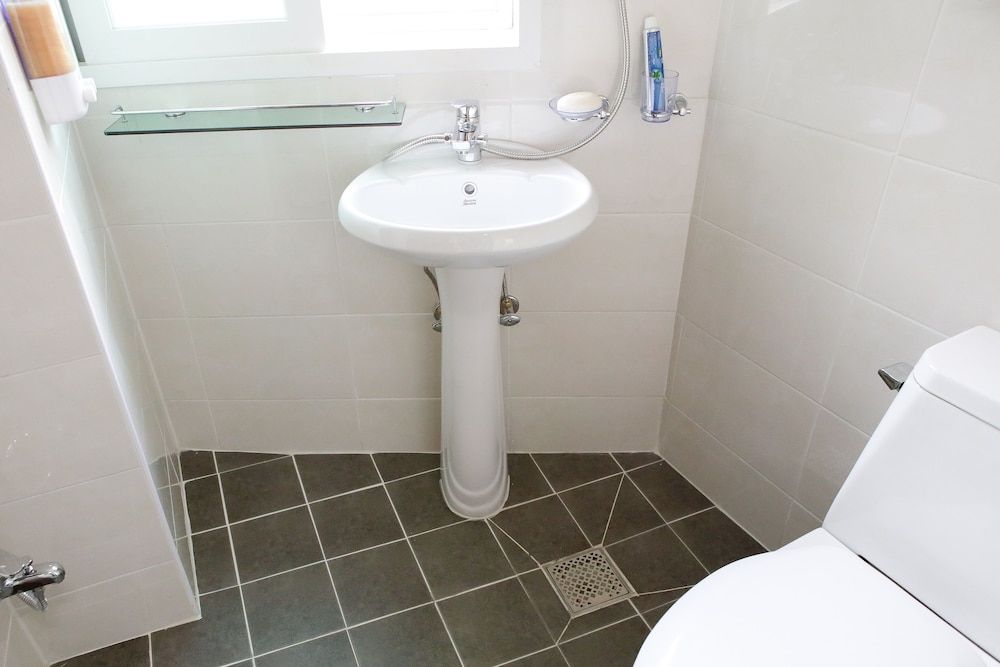 Dream Guest House Family Room (4-person) 6