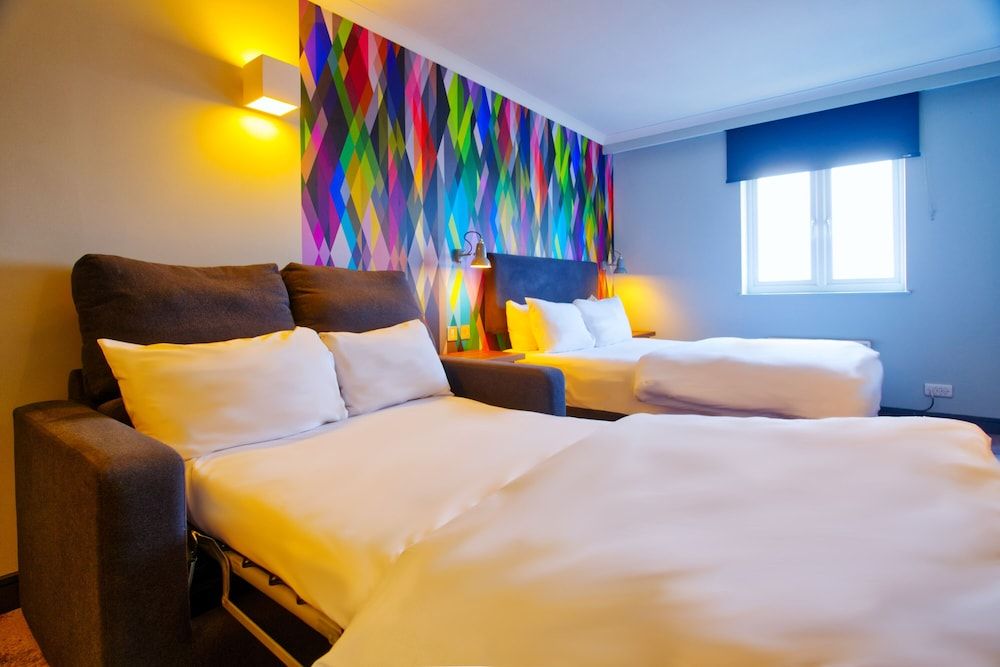 Village Hotel Hull Family Room (1 Double bed and 1 Double Sofa Bed) 2