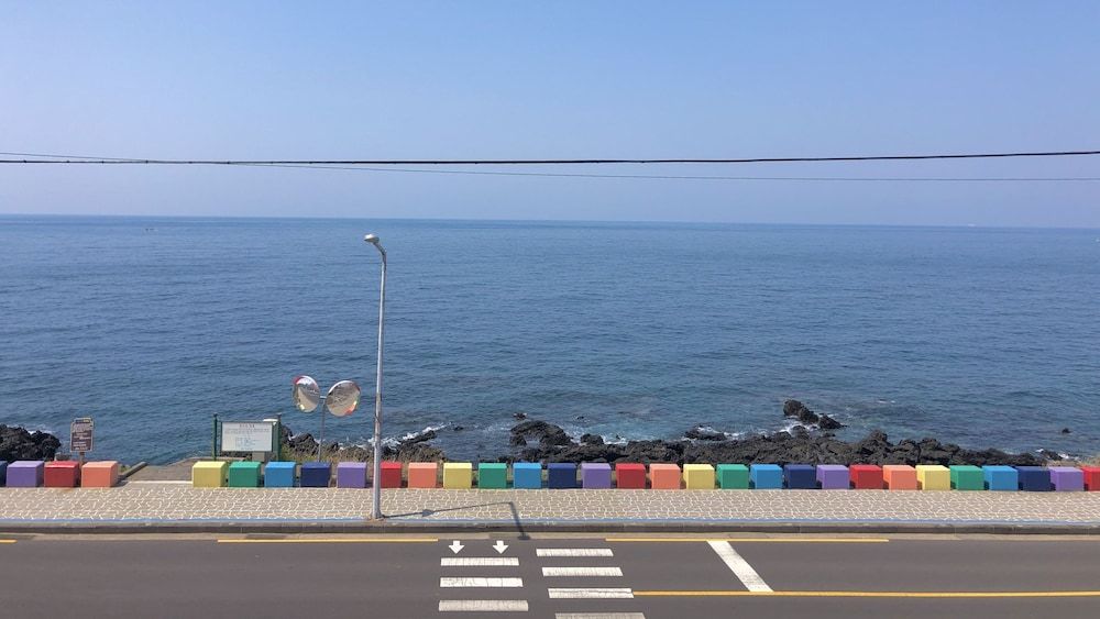 Maniju Pension Double Room, Ocean View 32