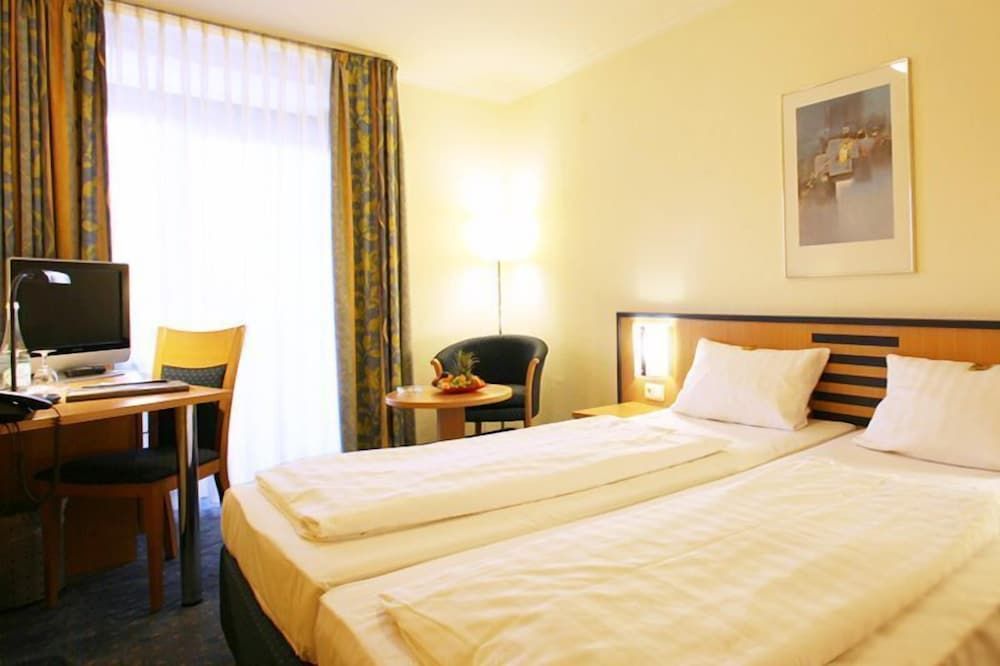 undefined Hotel Wallis 8