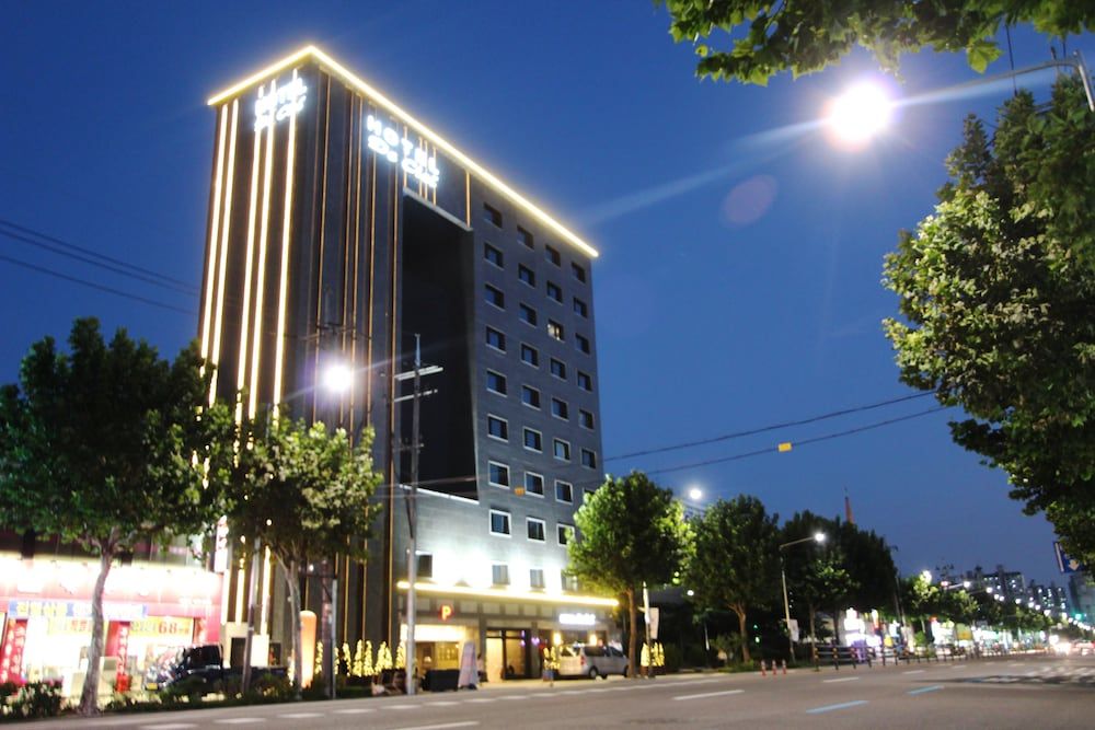 undefined Hotel De Ciel 10