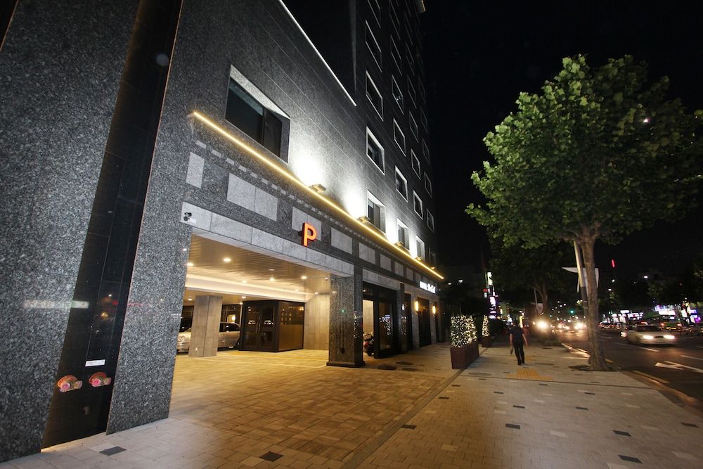 undefined Hotel De Ciel 7