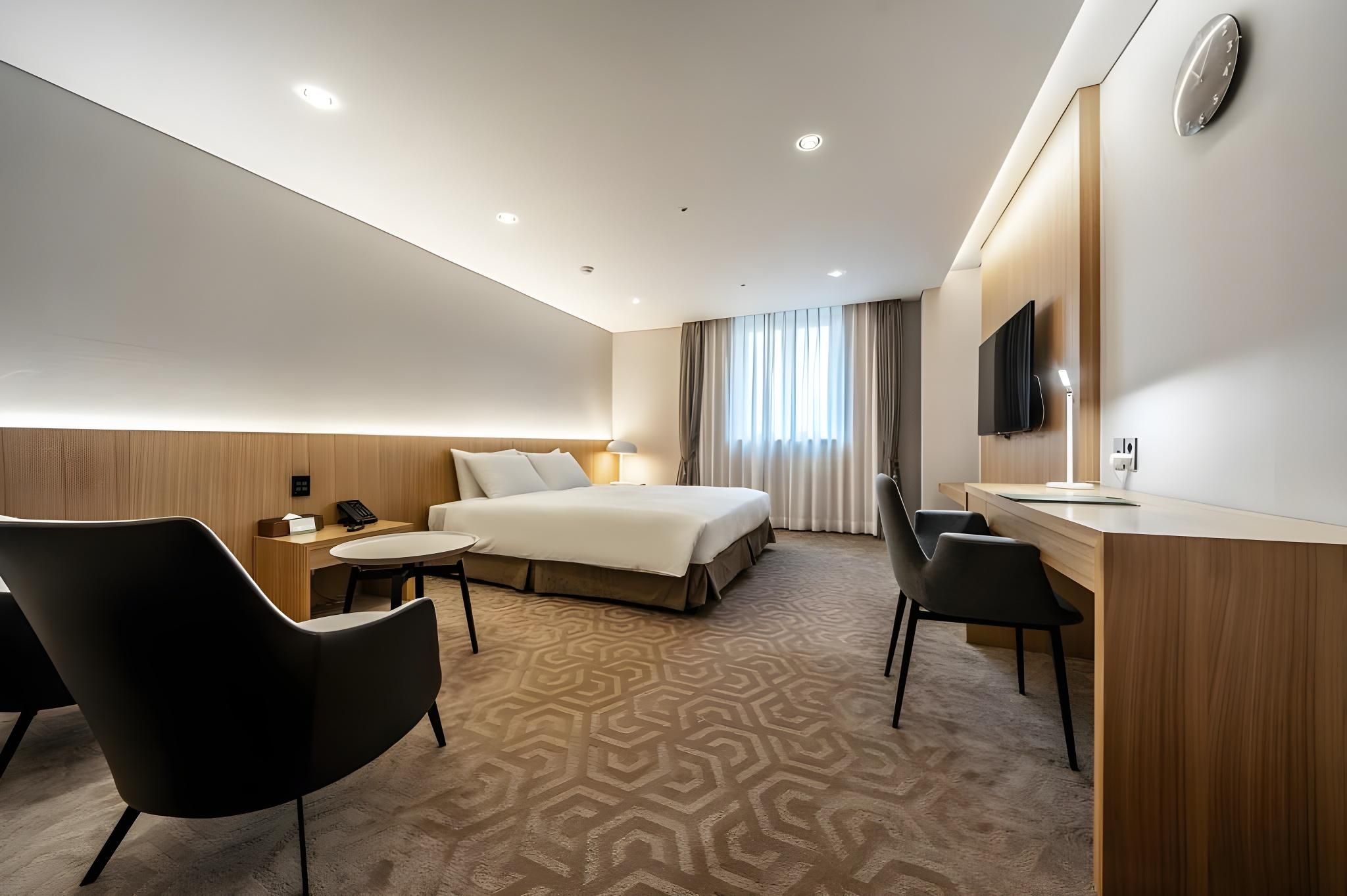 Standard Double Room - Non-Smoking