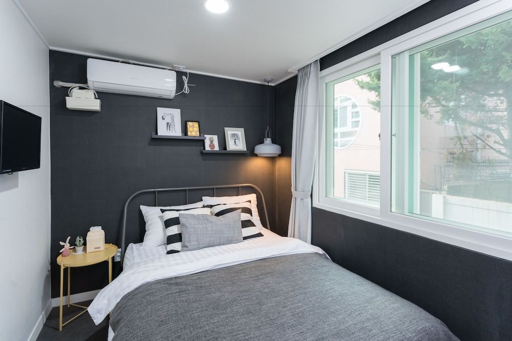 undefined Neat House 3