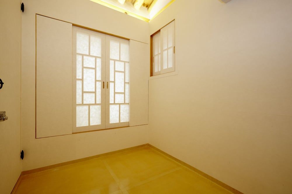 Hanok 24 Guesthouse Gyeongbokgung Single Room, Japanese Futon 9