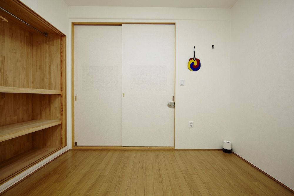 Hanok 24 Guesthouse Gyeongbokgung Traditional House 33